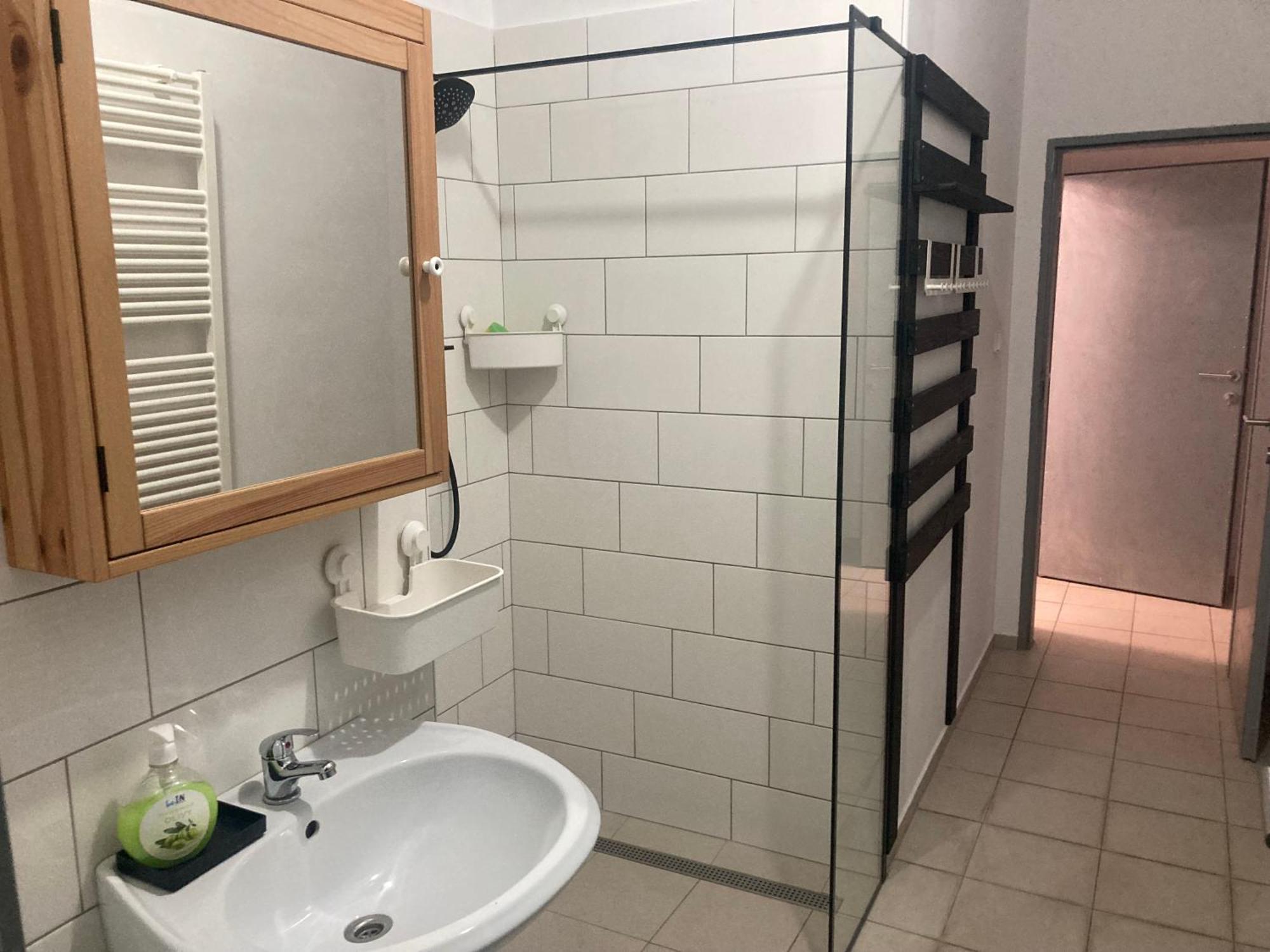 Kuk Racice Apartment Luaran gambar
